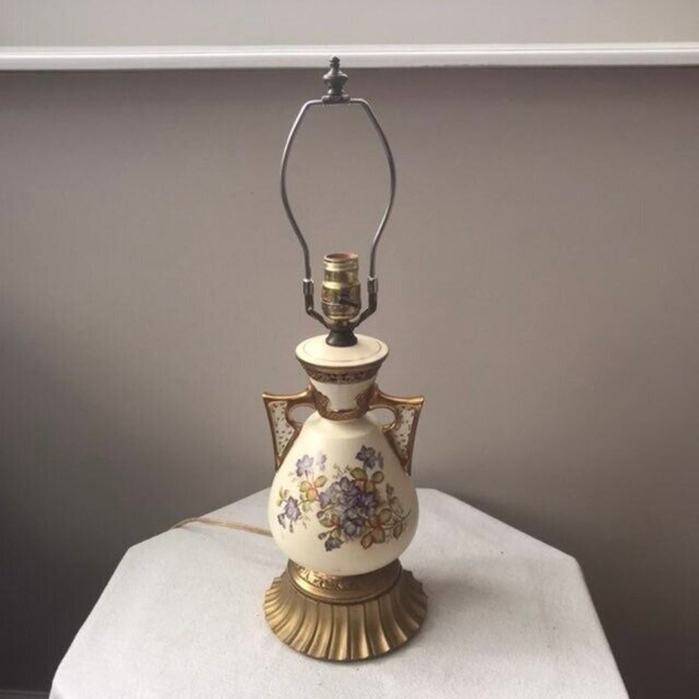 Vintage Mid Century 24K Gold Hand Painted Porcelain Ceramic Lamp